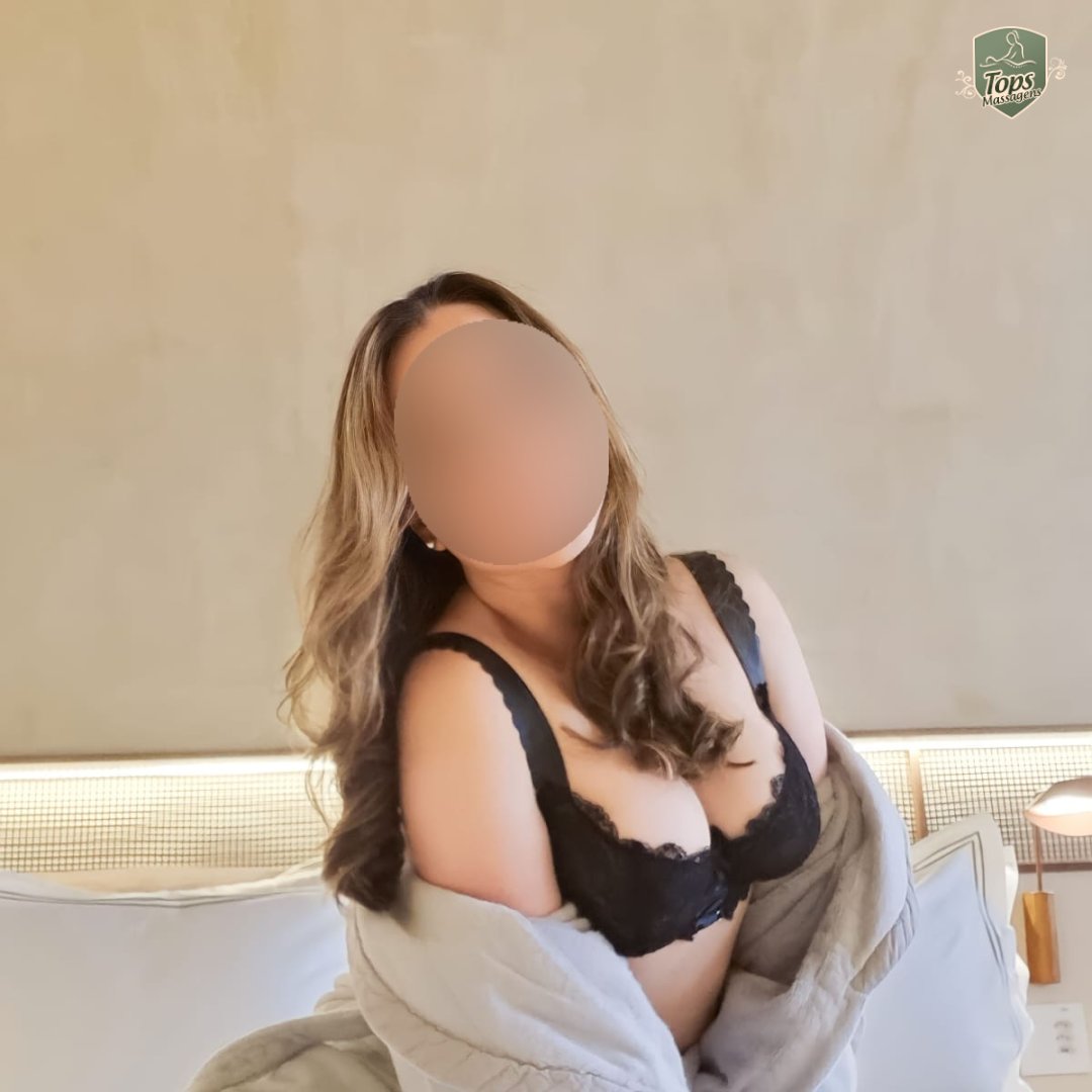 Terapeuta Júlia - Massagem Sensual em Curitiba - PR