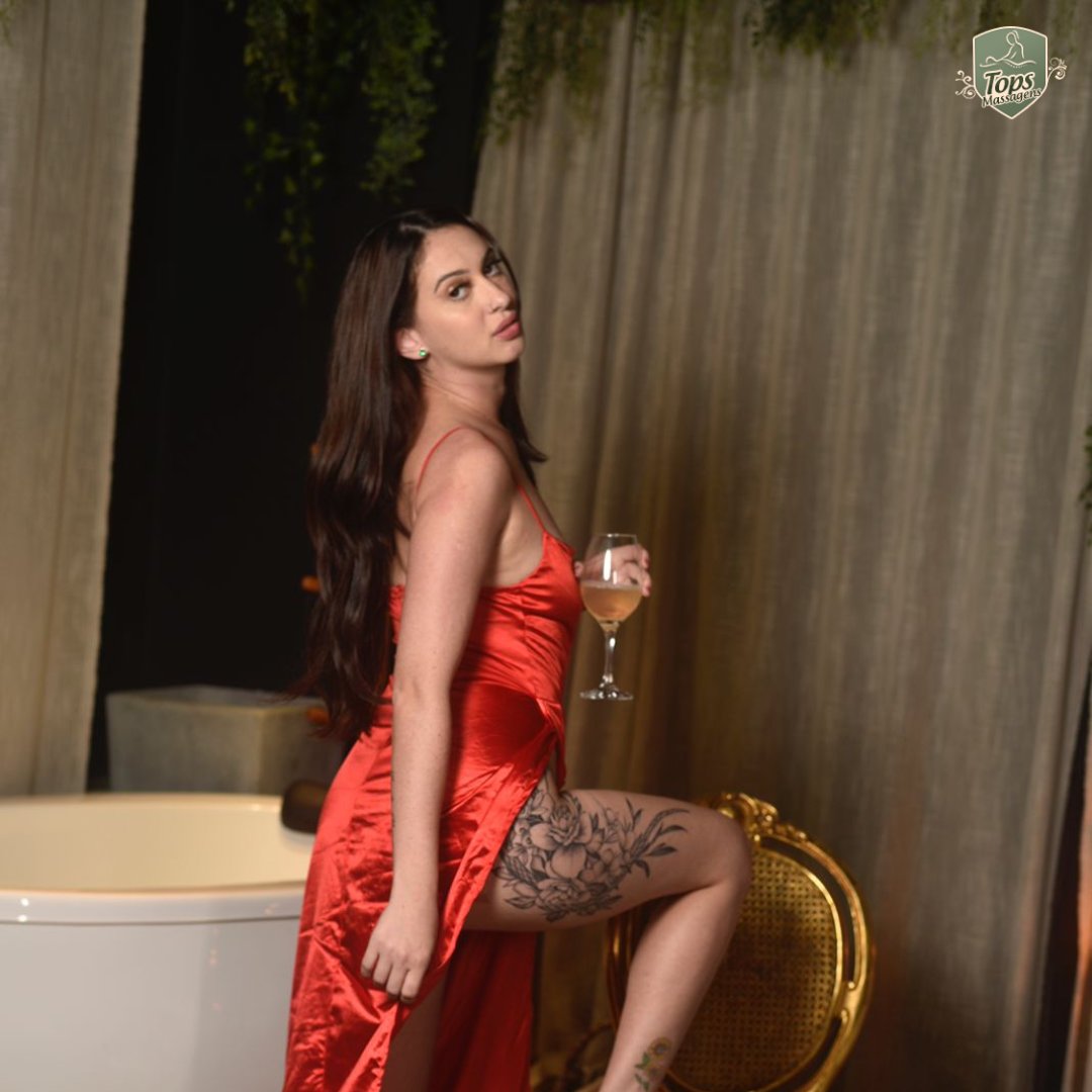 Renata Lobo - Massagem Sensual em Salvador - BA